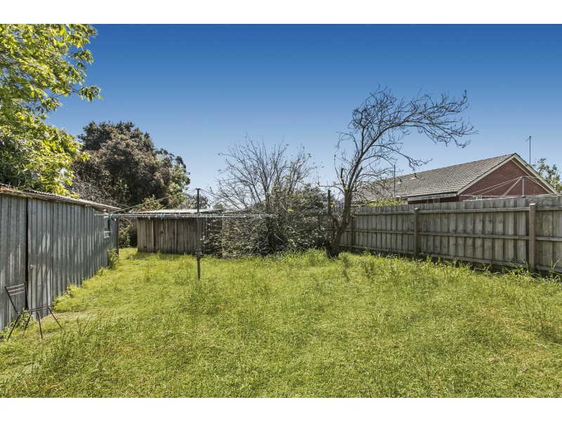 4 Hodgins Crescent, Frankston North VIC 3200