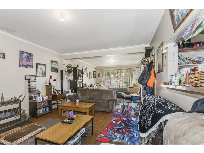 4 Hodgins Crescent, Frankston North VIC 3200