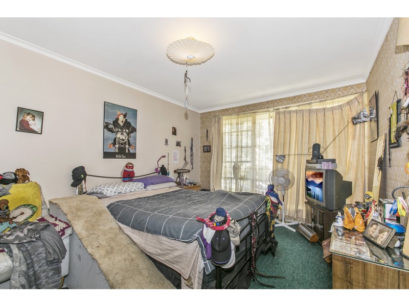 4 Hodgins Crescent, Frankston North VIC 3200