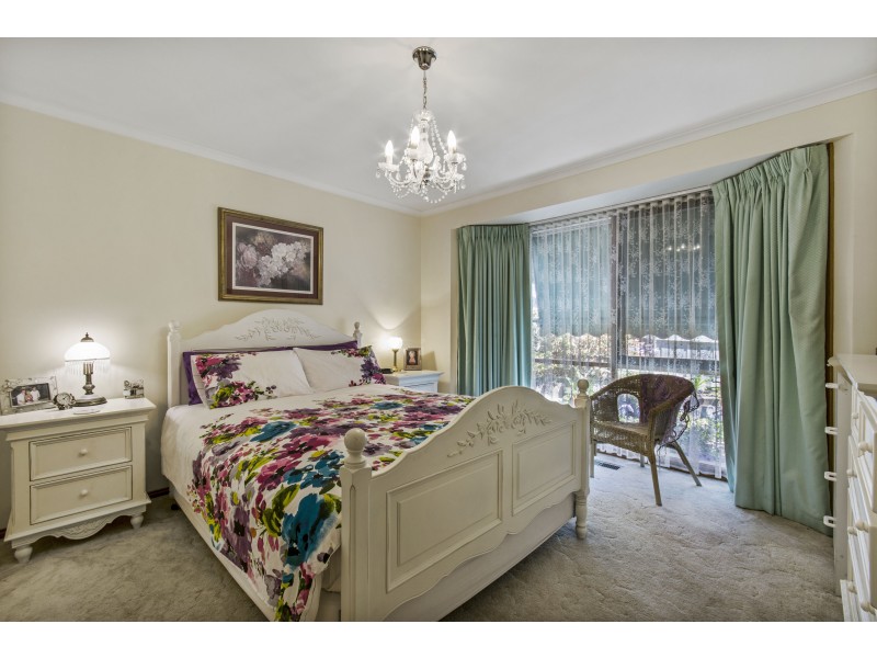 4 Cherbourg Court, Frankston VIC 3199