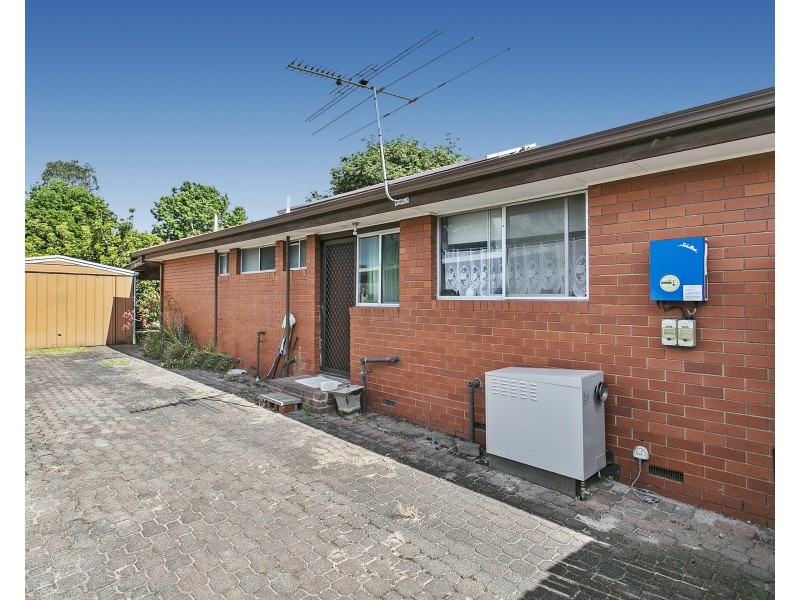 1 Upminster Court, Frankston VIC 3199