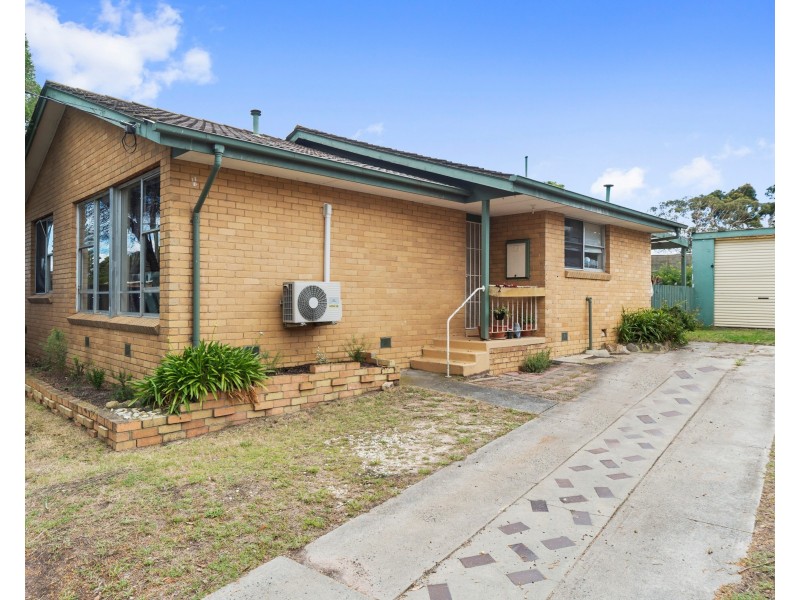 23 Bouvardia Crescent, Frankston North VIC 3200