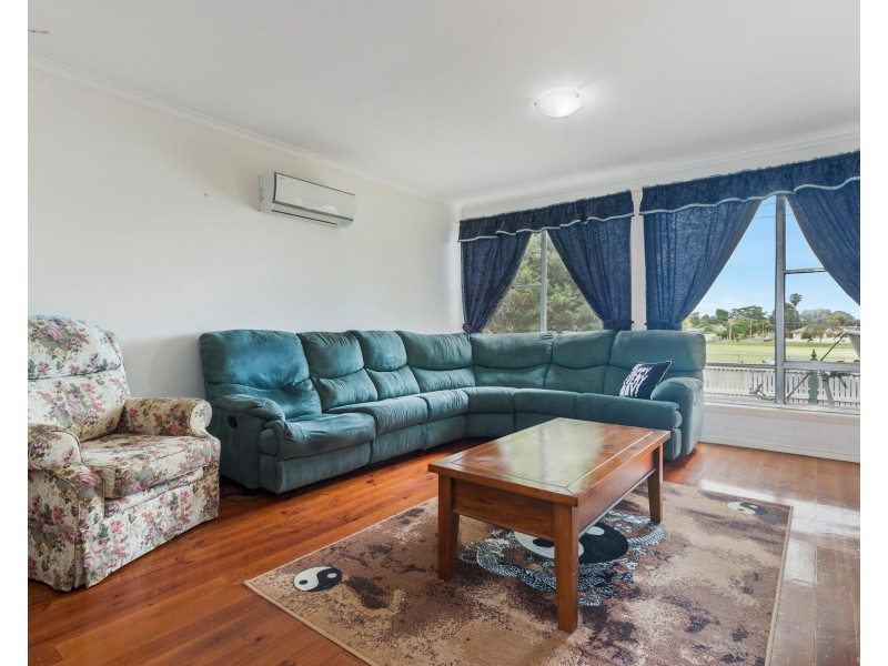 23 Bouvardia Crescent, Frankston North VIC 3200