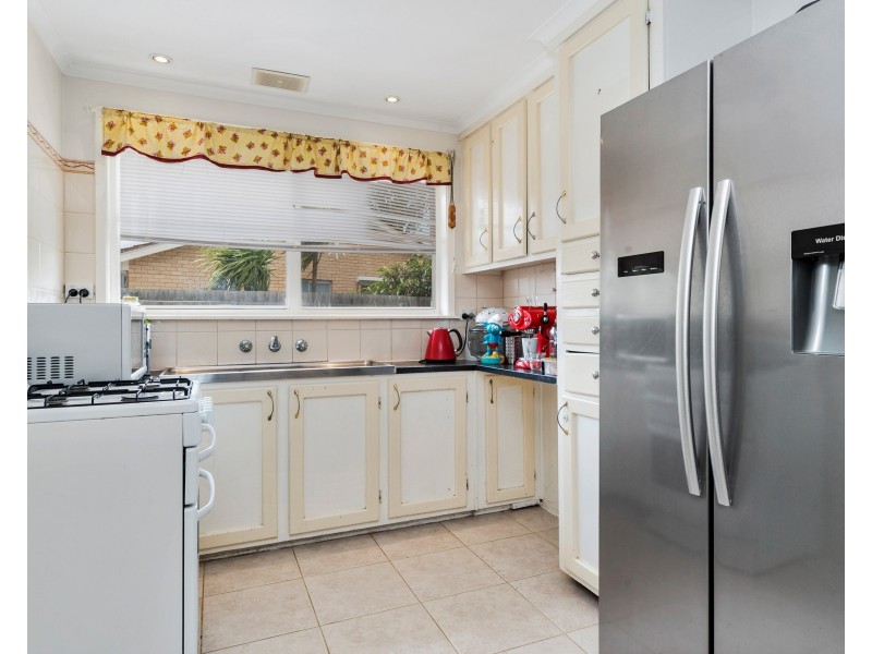 23 Bouvardia Crescent, Frankston North VIC 3200