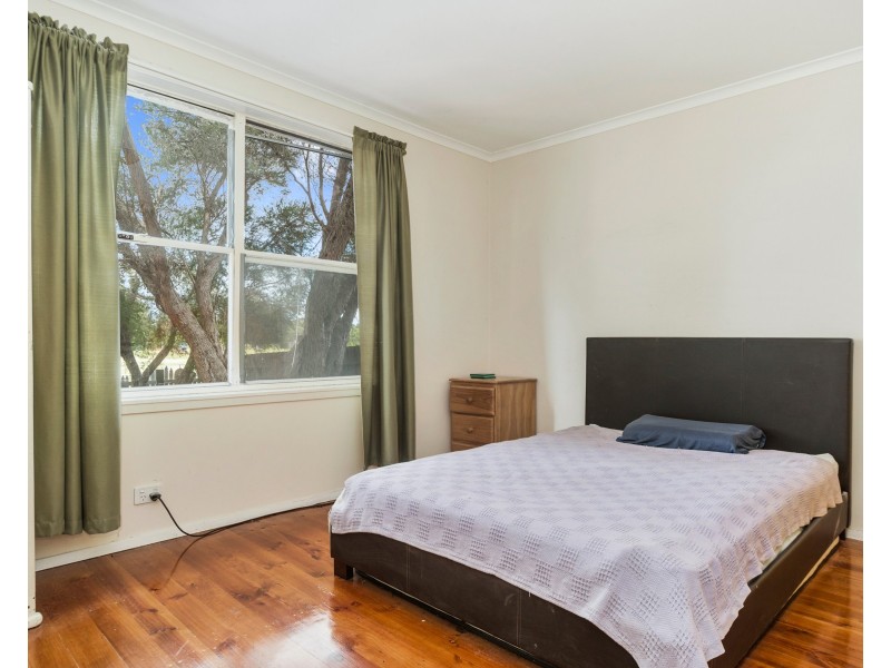 23 Bouvardia Crescent, Frankston North VIC 3200