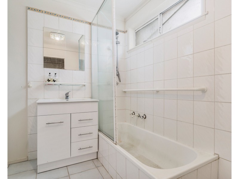 23 Bouvardia Crescent, Frankston North VIC 3200