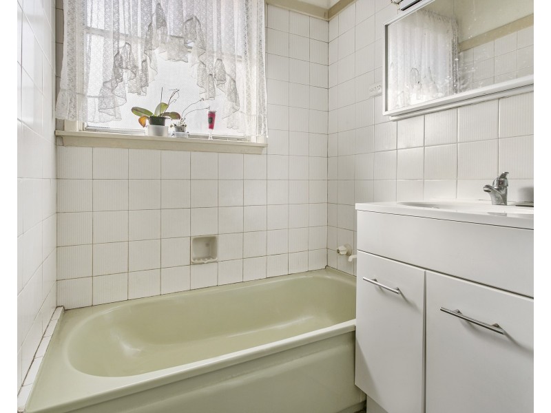 84 Rosemary Crescent, Frankston North VIC 3200