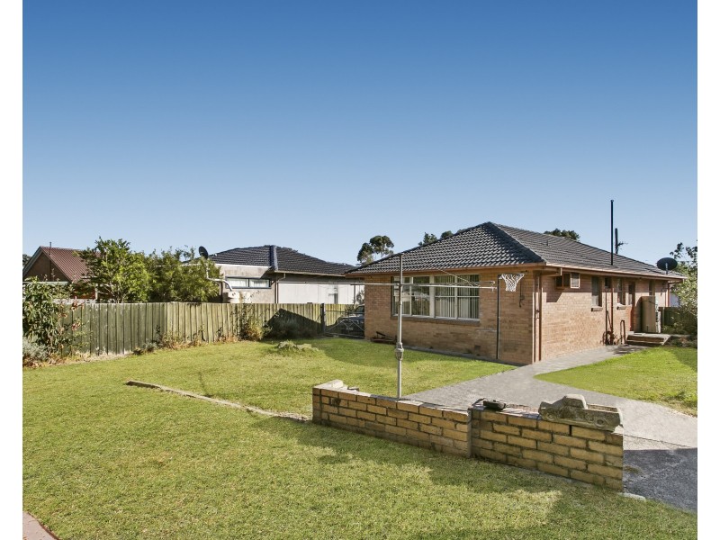 84 Rosemary Crescent, Frankston North VIC 3200