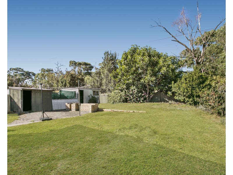 84 Rosemary Crescent, Frankston North VIC 3200