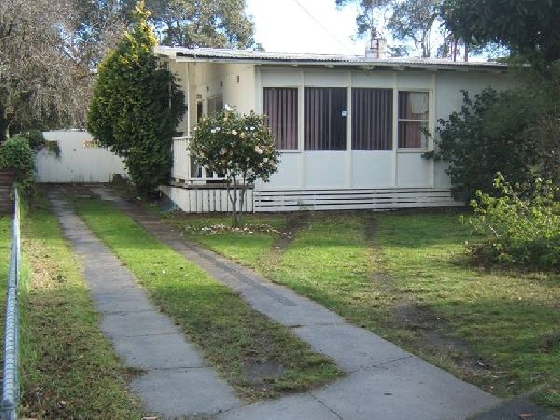 2 Jarrah Court, Frankston North VIC 3200