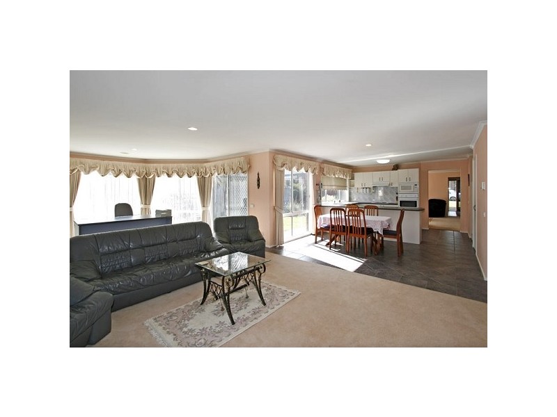 8 Palma Court, Frankston South VIC 3199