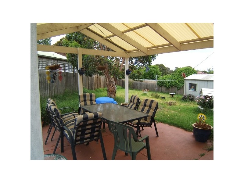 17 Malcolm Court, Frankston VIC 3199