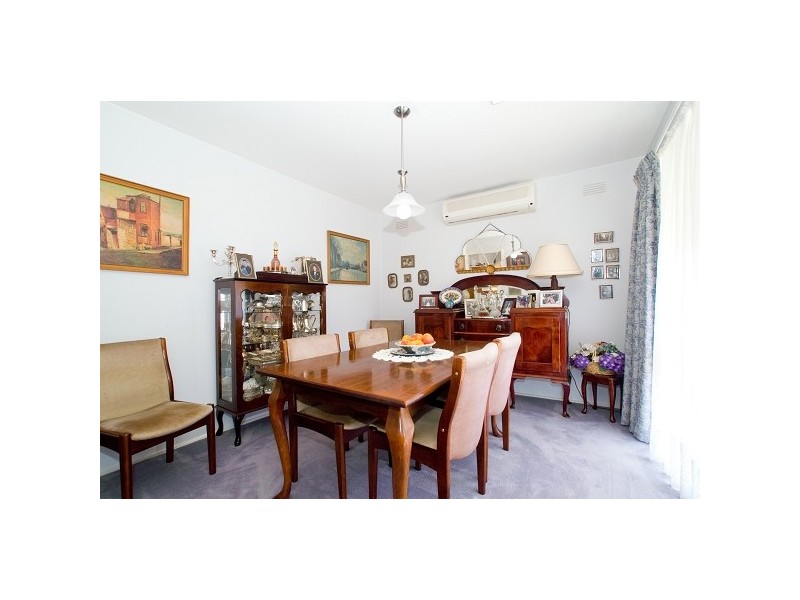 4 Narambi Crescent, Frankston VIC 3199