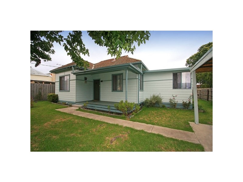 24 Birdwood Street, Frankston VIC 3199