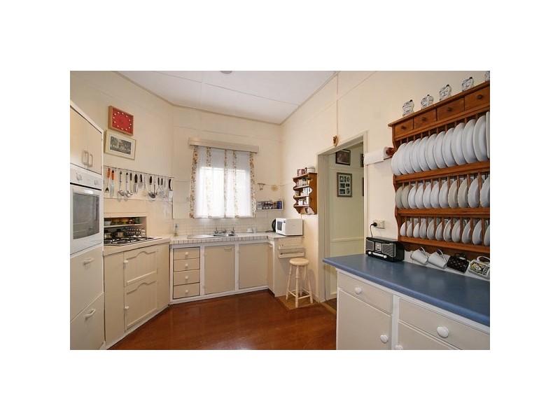 24 Birdwood Street, Frankston VIC 3199