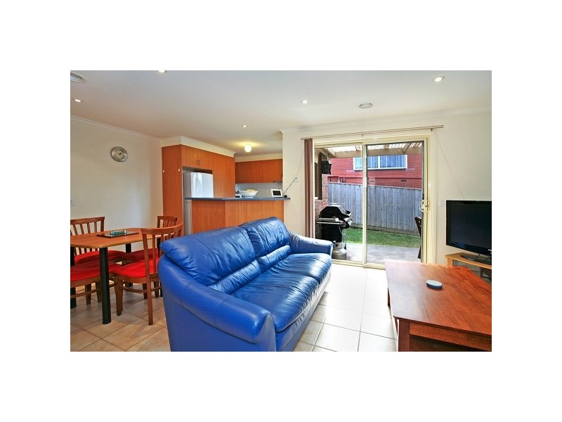 8 Aintree Road, Bell Post Hill VIC 3215