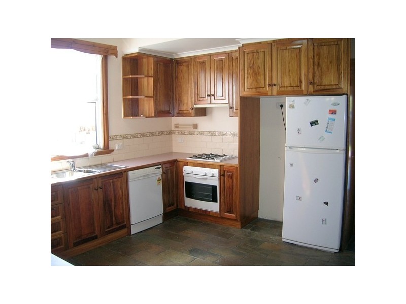 64 Waratah Street, Geelong West VIC 3218