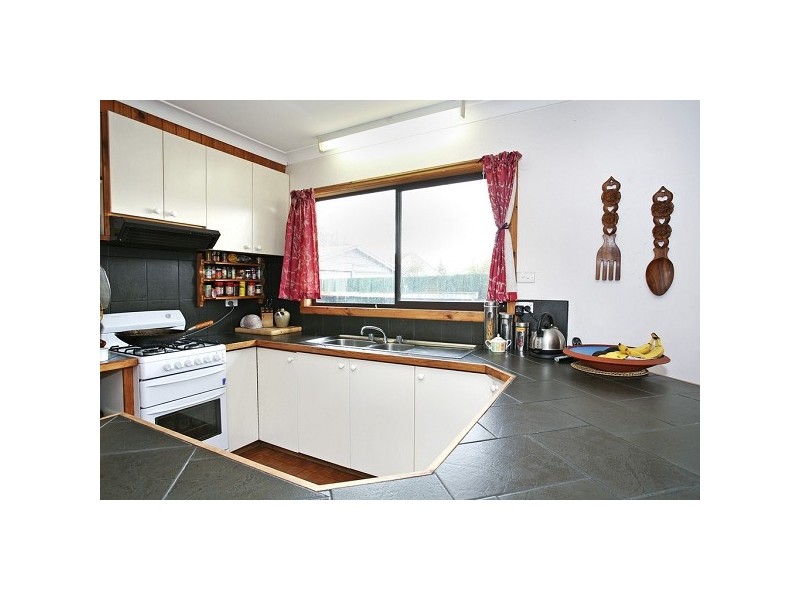 25 Robin Avenue, Norlane VIC 3214