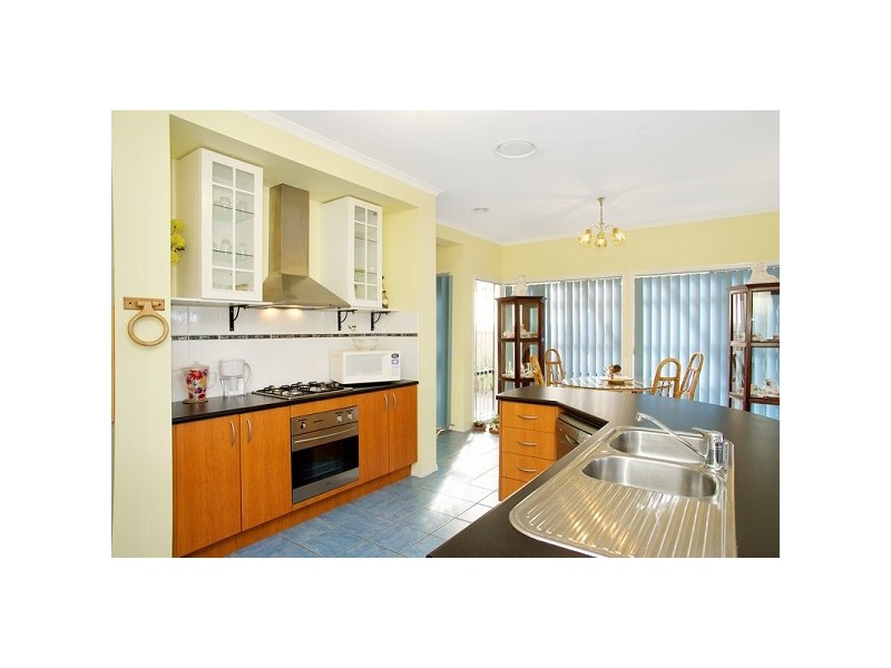 16 Cormican Place, Lovely Banks VIC 3221