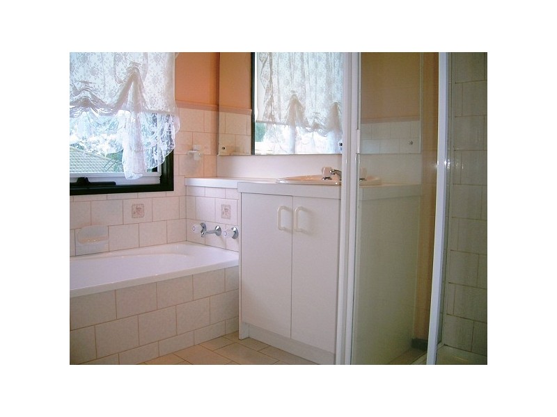 17 Viewbay Drive, Leopold VIC 3224