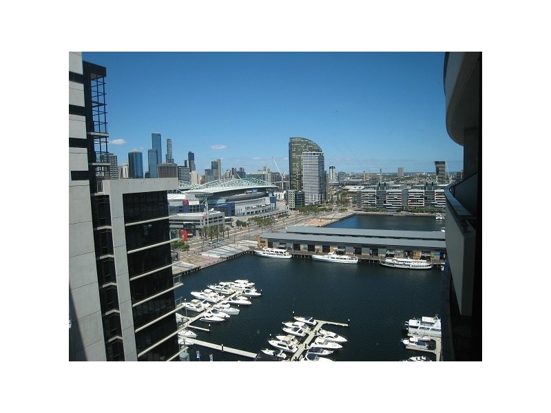 2005/15 Caravel Lane, Melbourne VIC 3000