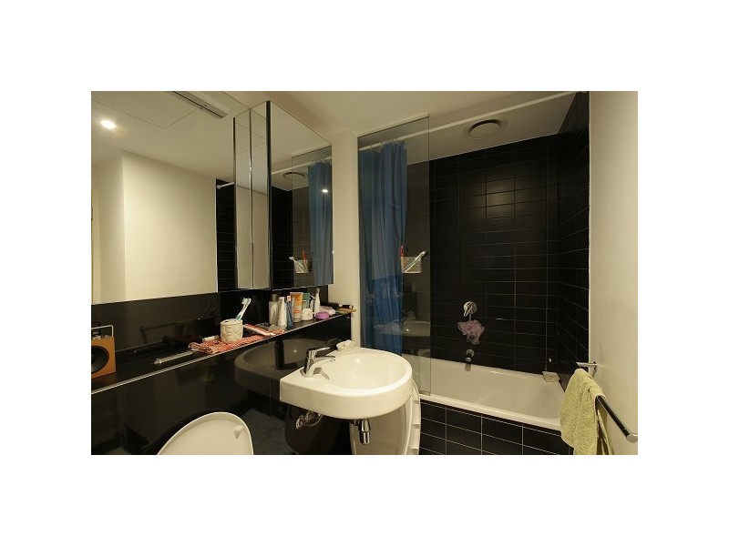 1110/620 Collins Street, Melbourne VIC 3000