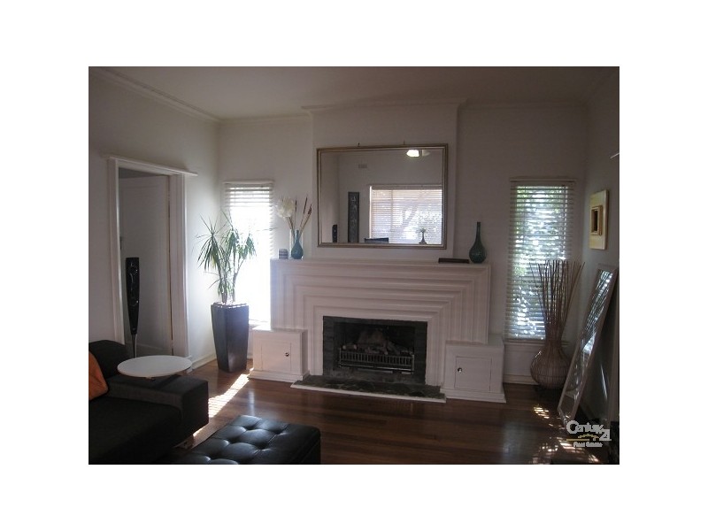 1/1 Mona Place, South Yarra VIC 3141