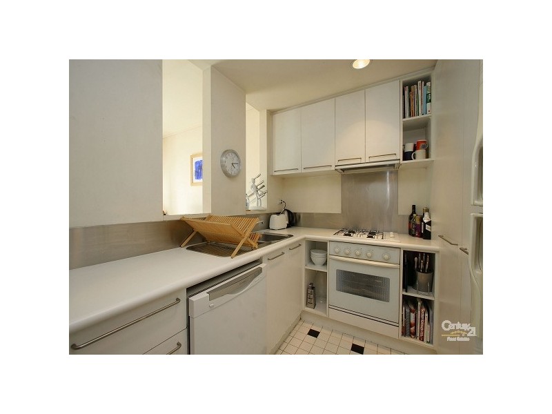 55/211 Wellington Parade South, East Melbourne VIC 3002