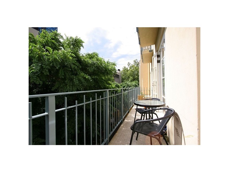 55/211 Wellington Parade South, East Melbourne VIC 3002