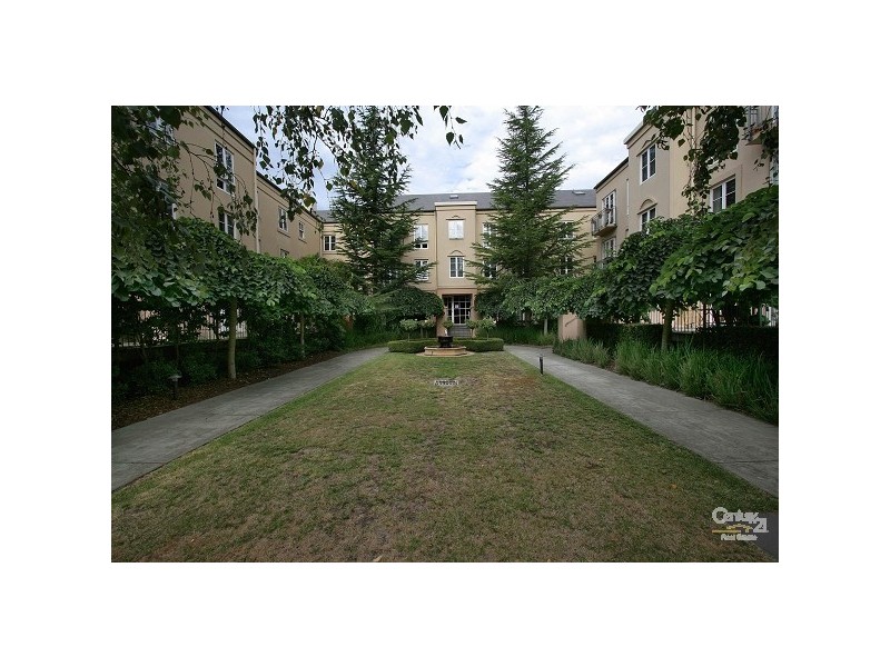 55/211 Wellington Parade South, East Melbourne VIC 3002