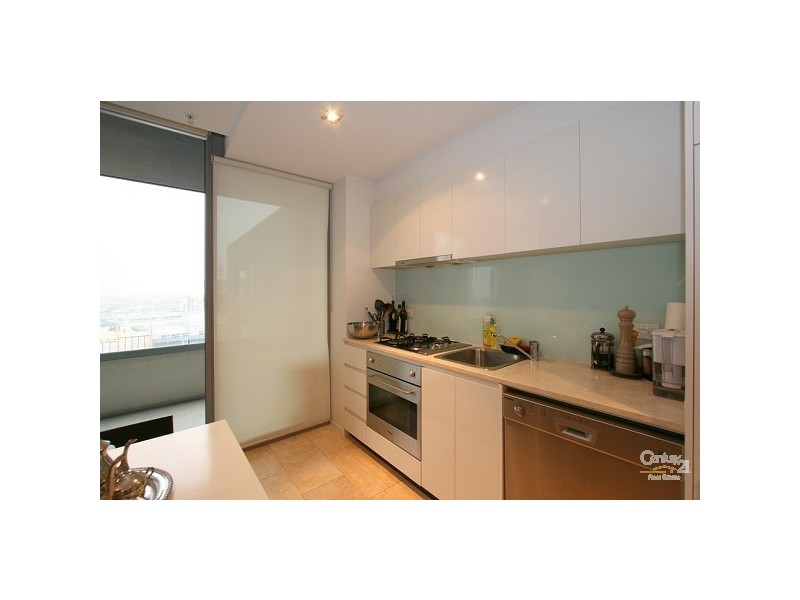 2011/8 Downie Street, Melbourne VIC 3000