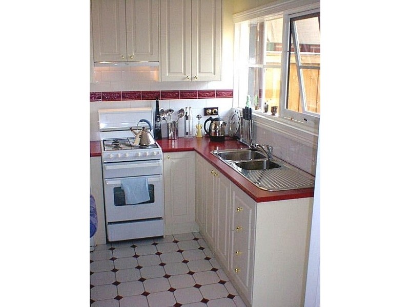 3 Newton Parade, Moonee Ponds VIC 3039