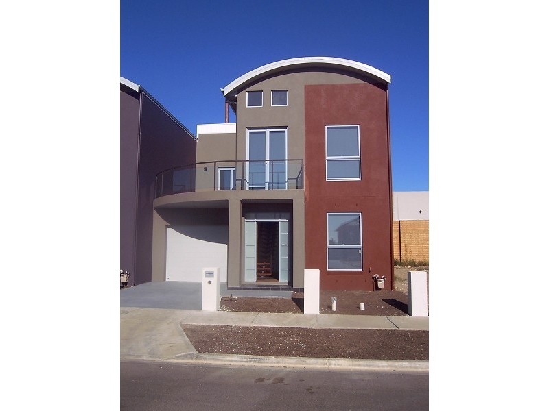 13 Allara Avenue, Maribyrnong VIC 3032