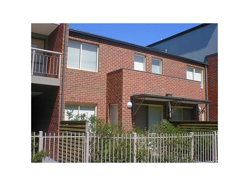 17 Ribbony Walk, Maribyrnong VIC 3032