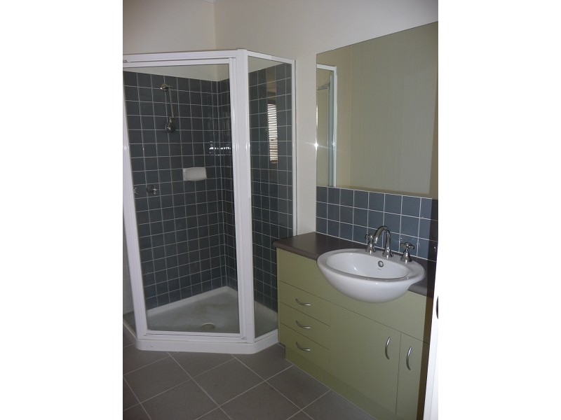 33/4 Wests Road, Maribyrnong VIC 3032