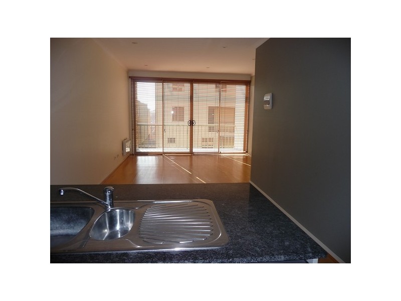 33/4 Wests Road, Maribyrnong VIC 3032