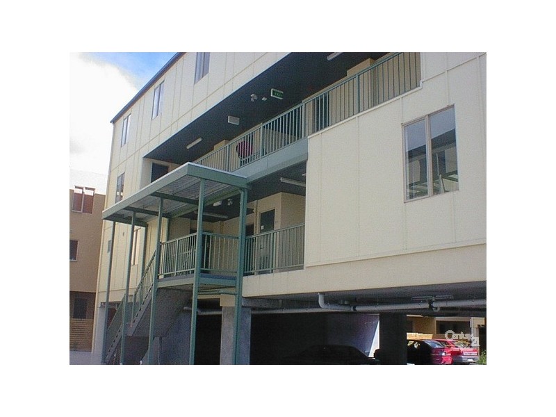 33/4 Wests Road, Maribyrnong VIC 3032