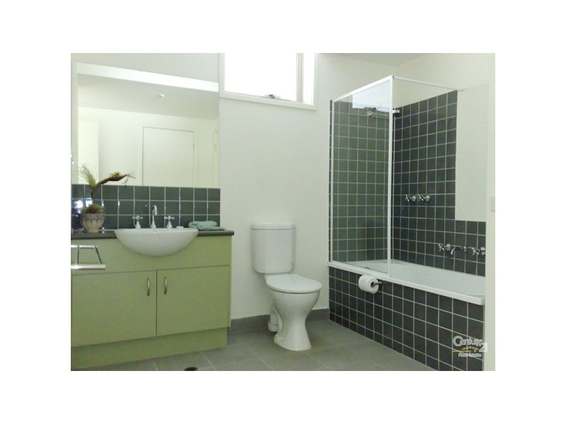 24/4 Wests Road, Maribyrnong VIC 3032