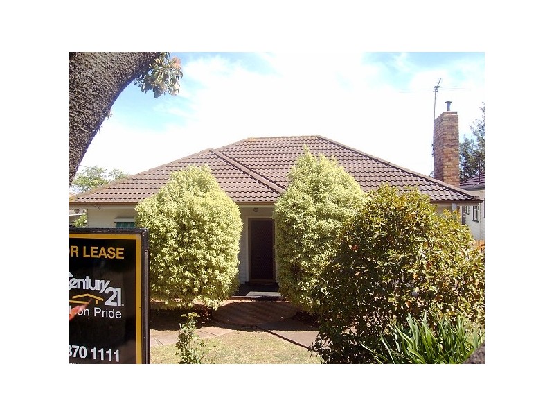 16 Beatrice Avenue, Essendon VIC 3040