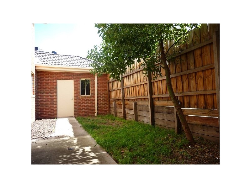 2/93 Raleigh Road, Maribyrnong VIC 3032