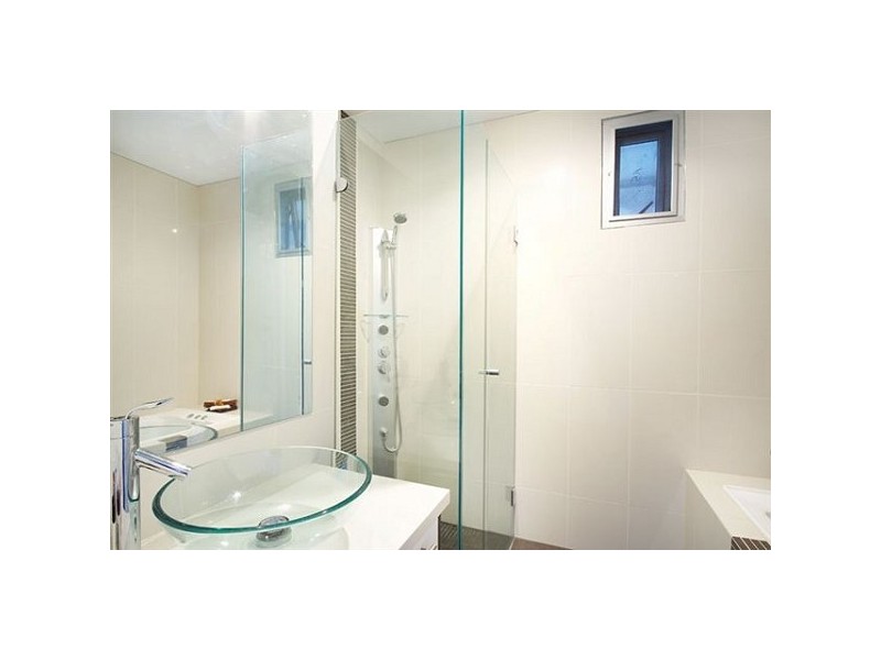 12 Warrs Road, Maribyrnong VIC 3032