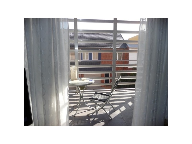 17/99 Brickworks Drive, Brunswick VIC 3056