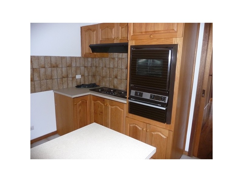 1/2 Banchory, Essendon VIC 3040