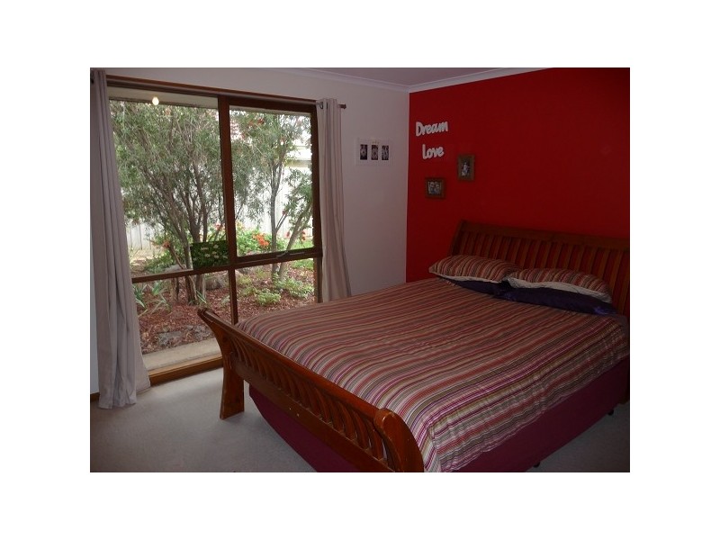 14 Strezlecki Grove South, Altona Meadows VIC 3028