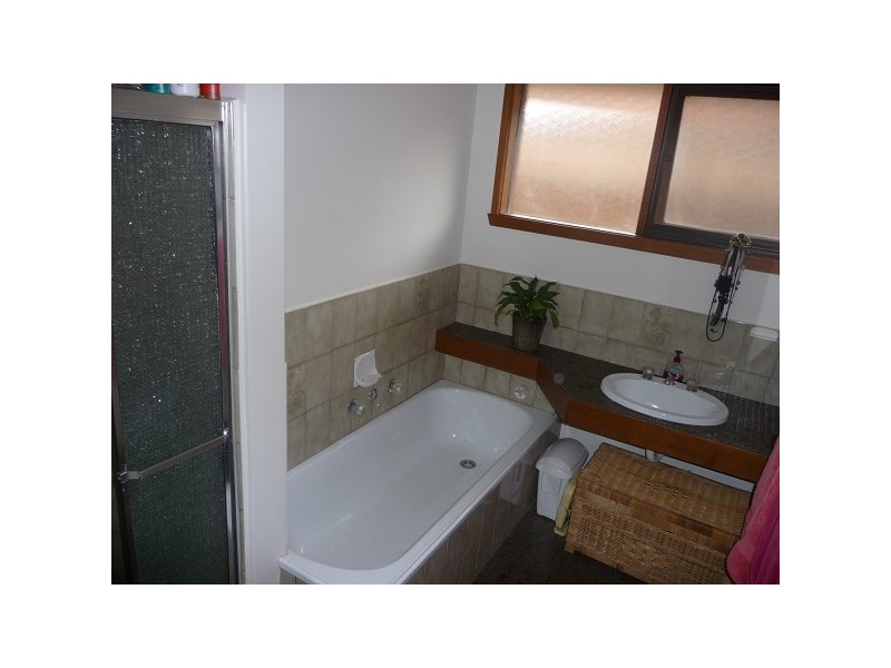 14 Strezlecki Grove South, Altona Meadows VIC 3028