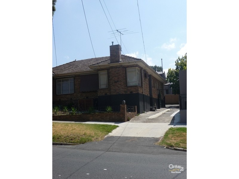 8 Warrs Road, Maribyrnong VIC 3032