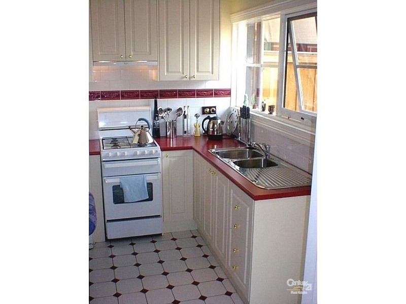 3 Newton Parade, Moonee Ponds VIC 3039