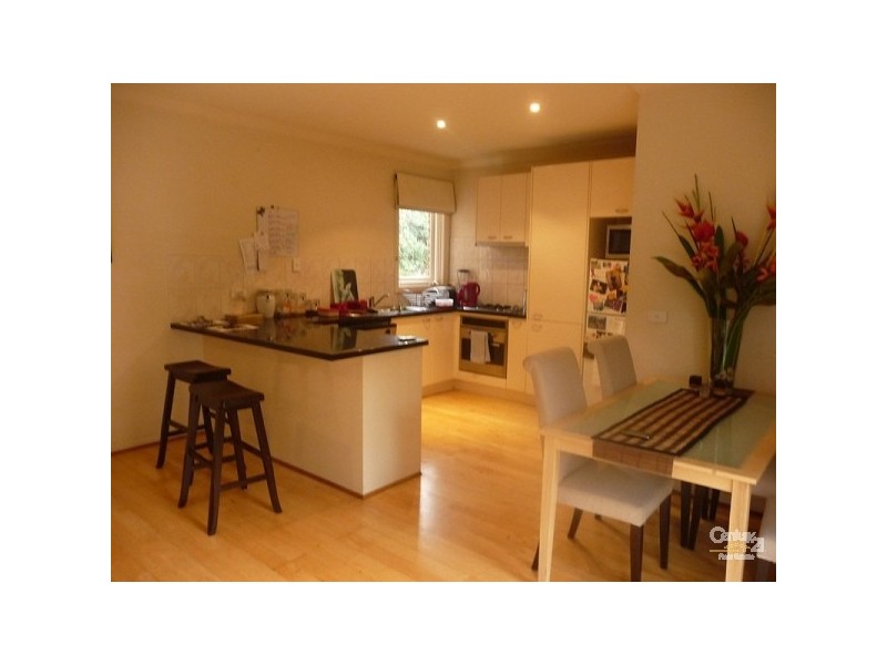 2/124 Highbury Road, Burwood VIC 3125