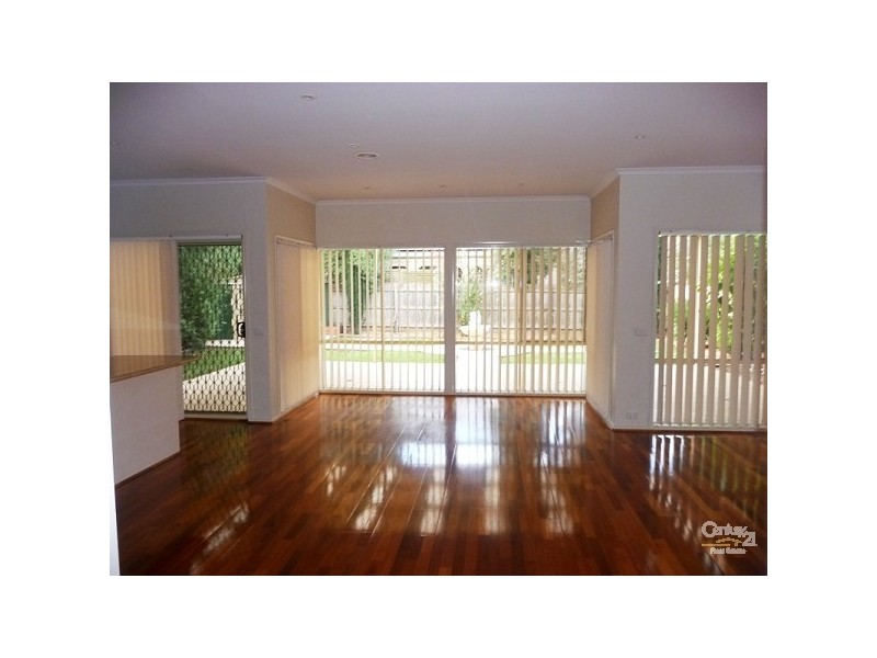 8 Bream St, Maribyrnong VIC 3032