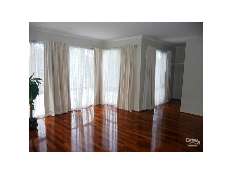 8 Bream St, Maribyrnong VIC 3032